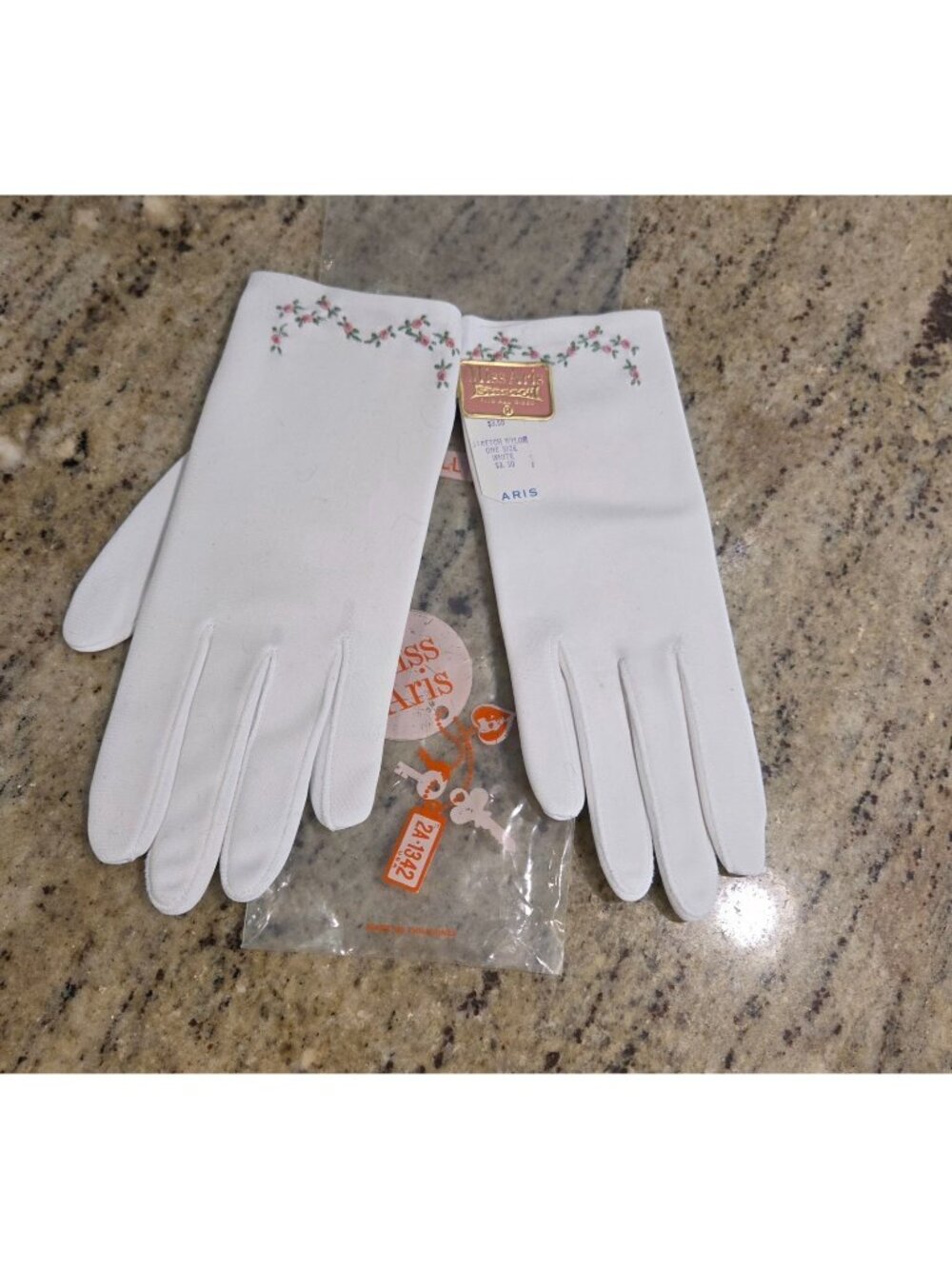 New! Vintage Women's One Size Stretch Nylon White Pink Floral Formal Gloves